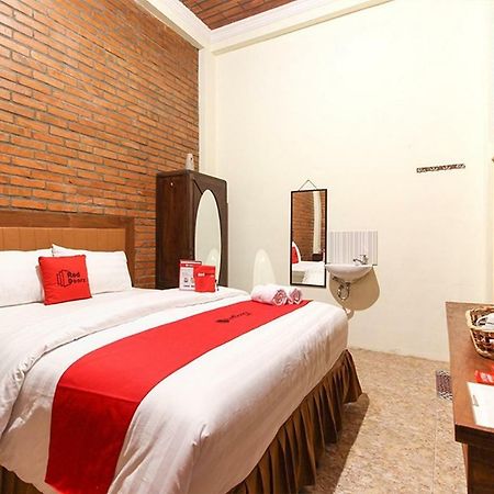 Reddoorz Near Amikom Yogyakarta 2 Maguwo Exterior foto